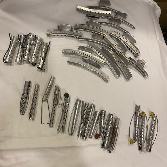 Vintage Mirror, Brush, Comb and Curler Set - Picture 5 of 16